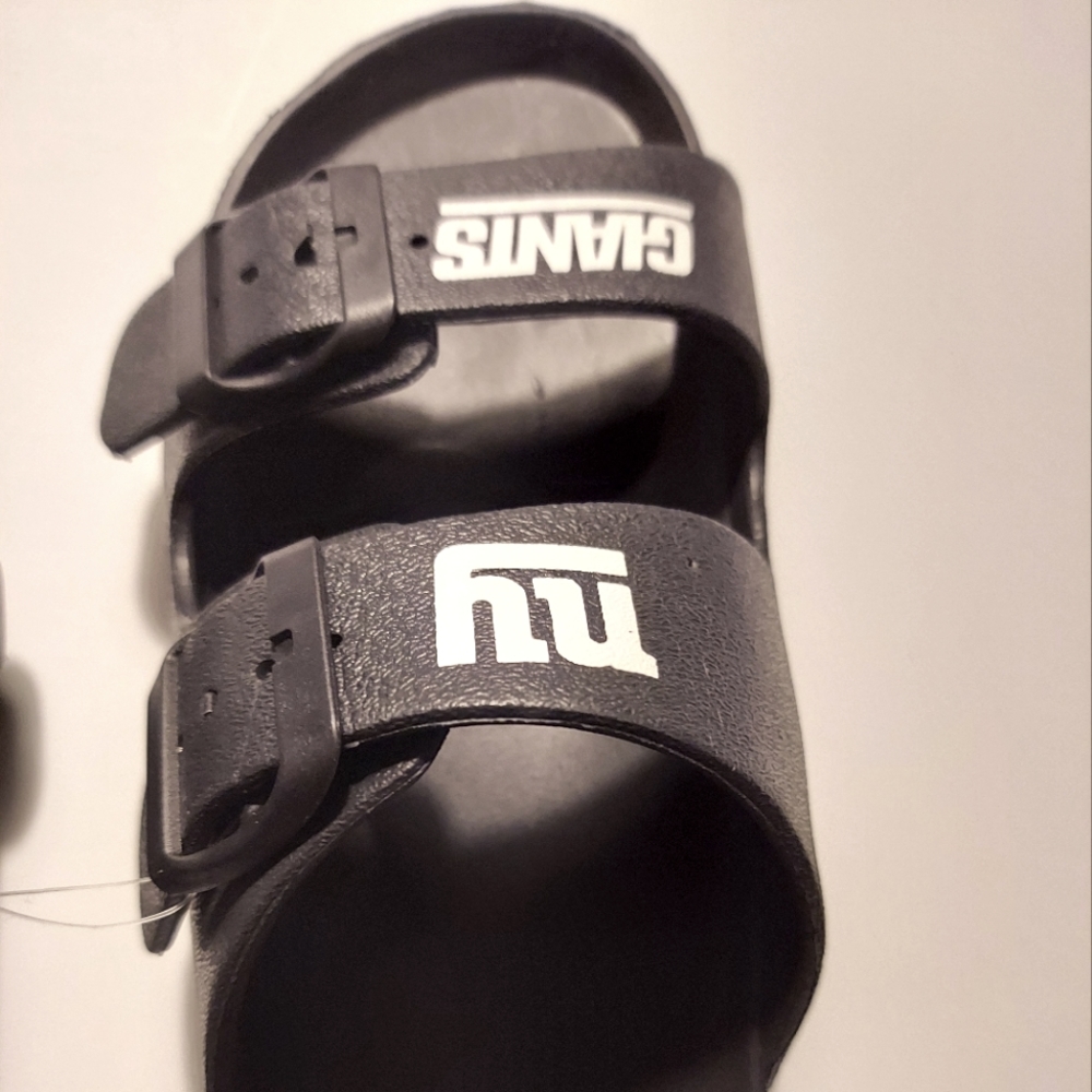 New York Giants Sandals for kids (Size 5 & 6)